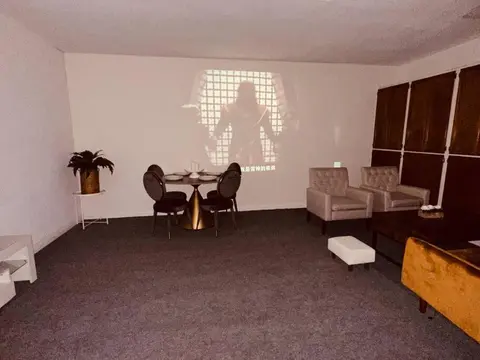 Movie Nest - 2BR - Huge Backyard w Grill