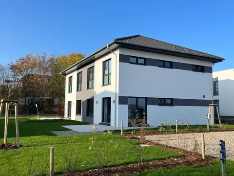 Luxus-Ferienhaus mit Saunen und großem Garten