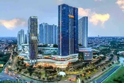 La Rosa III at Anderson Tower