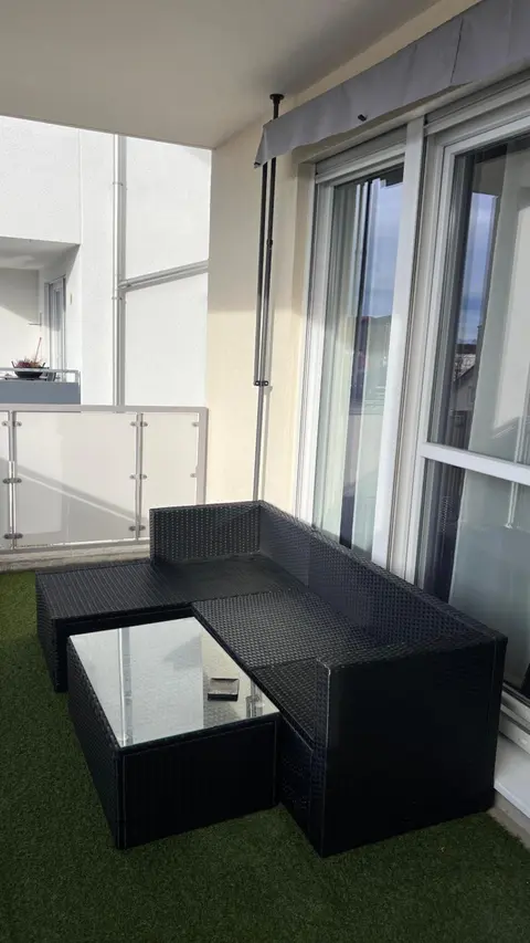 Große Ferienwohnung in Augsburg mit Balkon