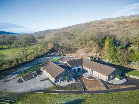 Suite 6 - Sleeping Giant Hotel - Pen Y Cae Inn