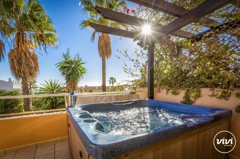 ViVi Homes - Olsson Pool, Terrace & Beach