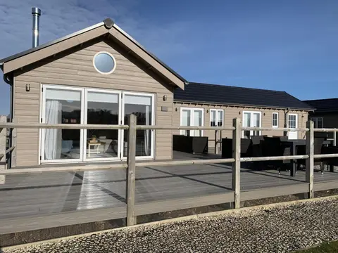 Prospect Lodge at The Bay Filey, sleeps up to 6, and 2 dogs stay for free!