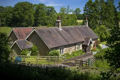 Garden Cottage Haughton Castle 2