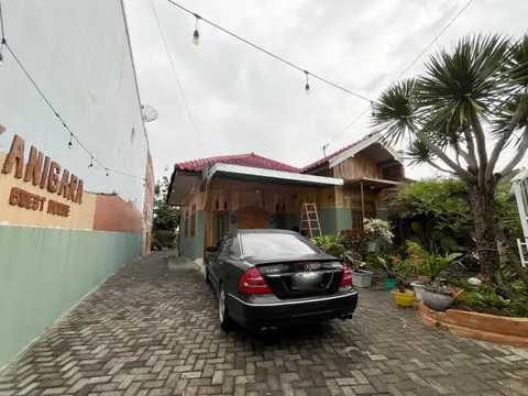 Urbanview Syariah Hotel Kanigara Batu