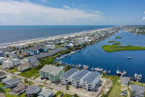 Canal-Front w/ Boat Slip | Pool + Walk to Beach