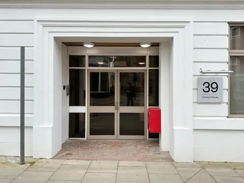 Toothbrush Apartments - Town Centre - Century House