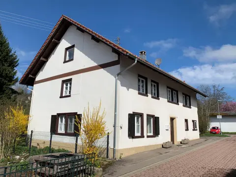Wohnung mit 4 Schlafzimmern, Dachterrasse und Flussblick