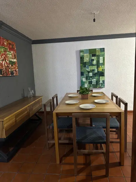 Depto amplio y acogedor en León!