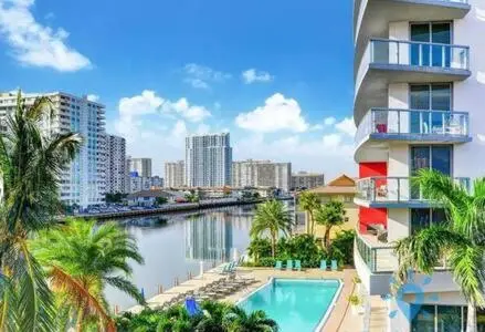 Beachwalk - Sun, Amazing Pools and Gym