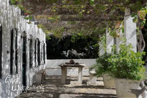 GROOT WITZENBERG - THE DUTCH COTTAGE - private and peaceful retreat nestled on the slopes of the Witzenberg Mountains