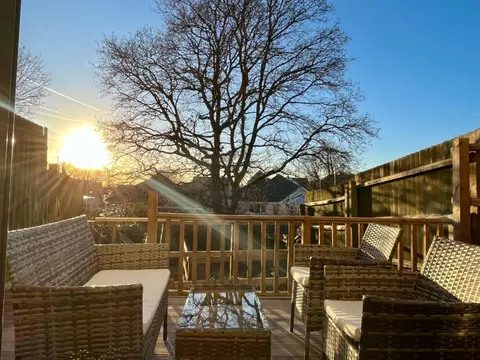 Luxury Stay, City Walk, Pool Table & Air Hockey, Garden, Parking, Business & Families - Oakview