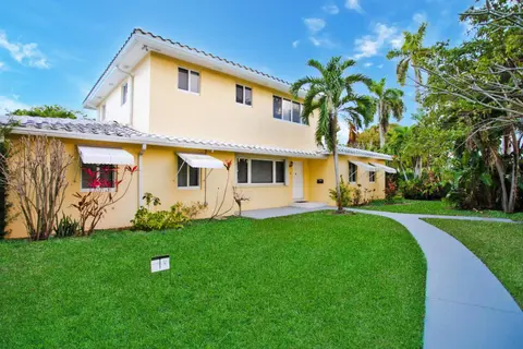 First-Class 5BR Villa in Hollywood Lakes