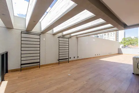 Apto Confortável com Garagem Privativa