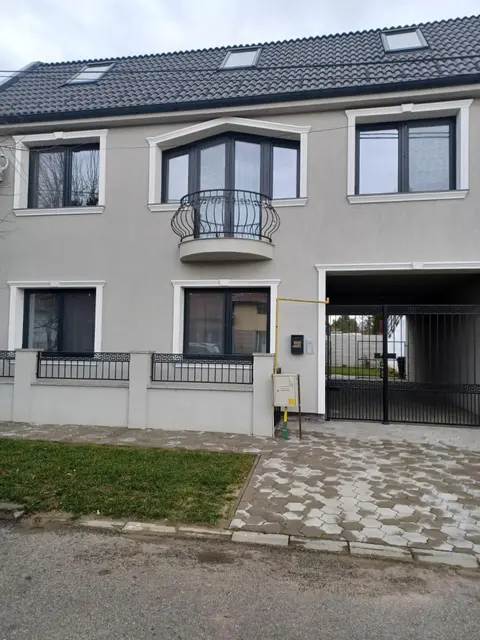 D&M APARTMENTS 1