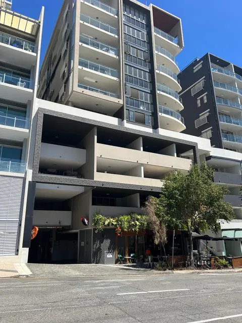 Sunny 1b in heart of South Bris by Custom Bnb Hosting
