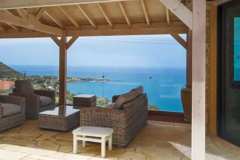 Pomos view
