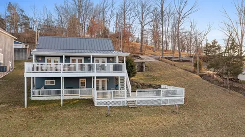 Lakefront, Private Covered Dock, Huge Balconies