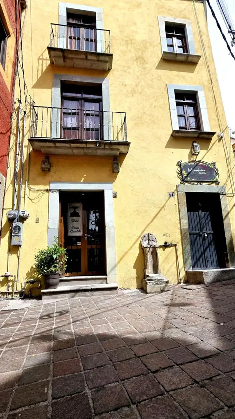 Hotel Plaza Baratillo