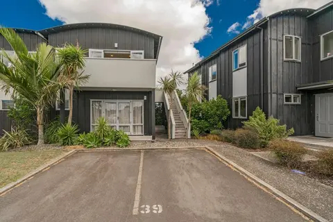 The Dunes Lake View - Welcome Gift on arrival