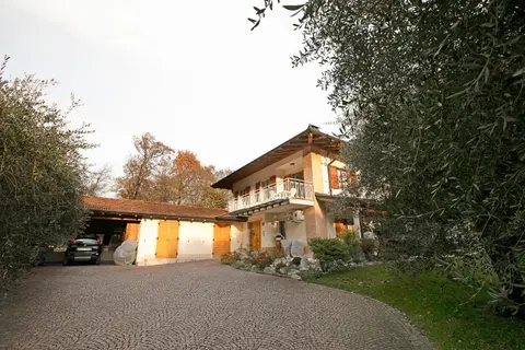 AlbaDros Olive Nest - Happy Rentals