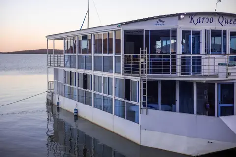 Karoo Queen Houseboat, Gariepdam