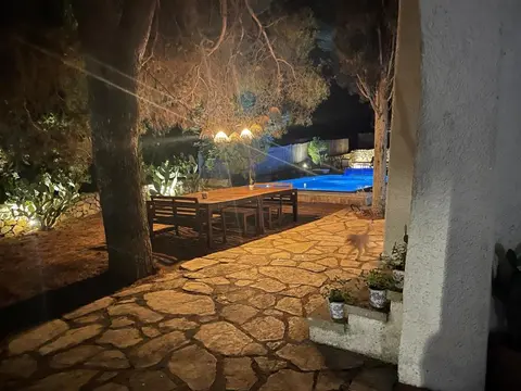Villa Elegante con Piscina Privata in Centro Parco Privato e Massima Privacy
