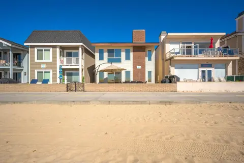 Oceanfront Home on the Boardwalk with 3 car Garage, AC, Giant Patio, Ocean Views, Walk to Pier