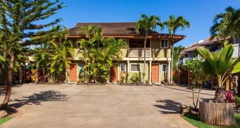 Gardenia Suite located across from beach in a boutique property