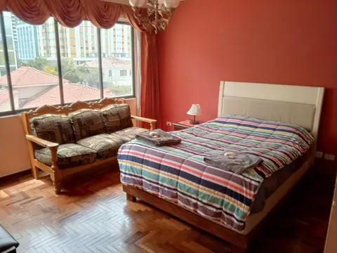 Hermosa Habitación en Av Arce frente a Multicine