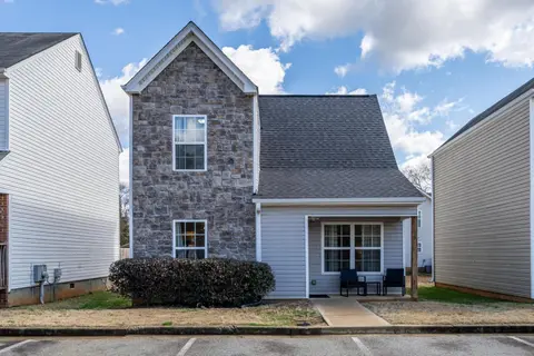 Budget-Friendly 4BR Near Downtown Cartersville