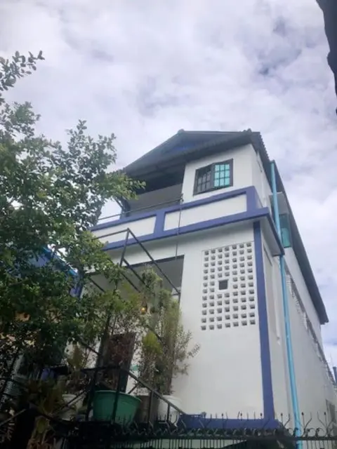 New Central Villa Garden Apart & swimming pool
