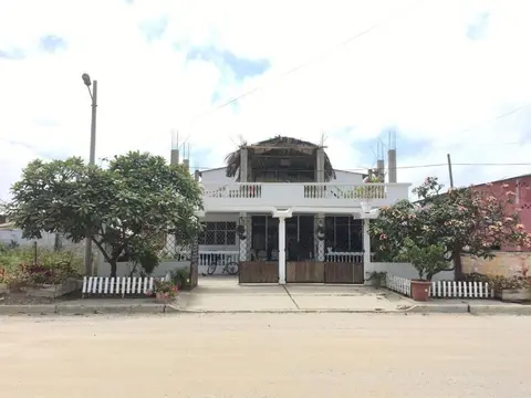 Estela, habitación privada de Flor de Lis Beach House