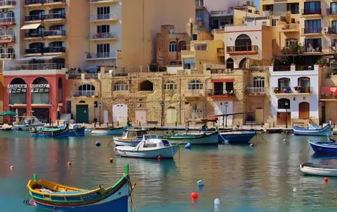 Bookarest Hostel Malta
