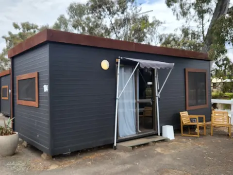 Backpacker, Worktime Accommodation at C & C