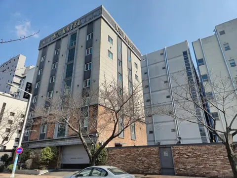 No. 25 Hotel Myeongji Oceanc City Business