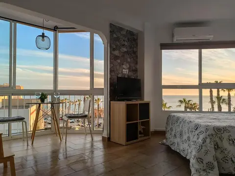 Ruselo 308. Loft en paseo marítimo de Torrox Costa