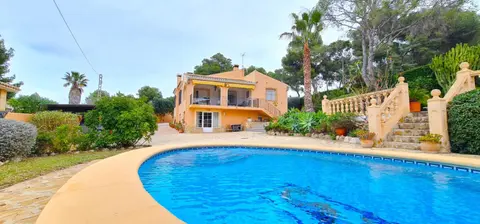 Villa los Agaves Javea piscina y barbacoa