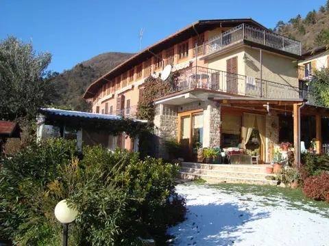 Apt QUARZO Salò magic lake view