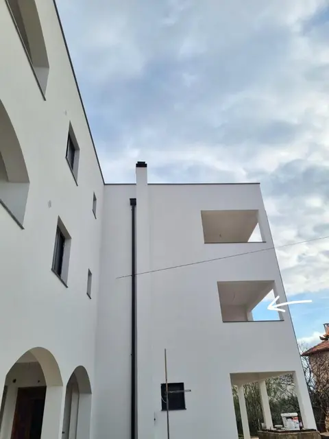 Modern and spacious 2 bedroom apartment