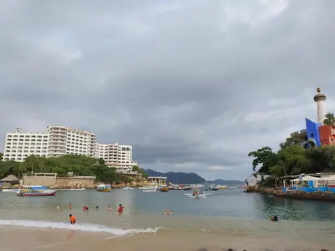 Departamento Acapulco tres mares