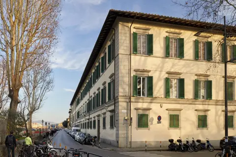 Lungarno marvelous apartment with private parking