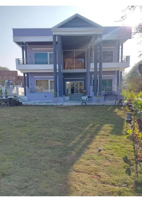 Hilfiger 5BHK