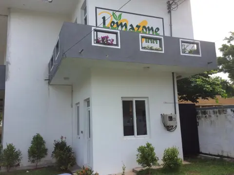 Lemazone Inn
