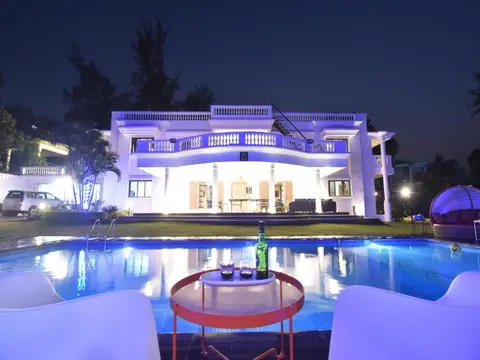 Redhomex Runway Villa