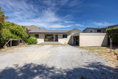 Terrific views on Totara