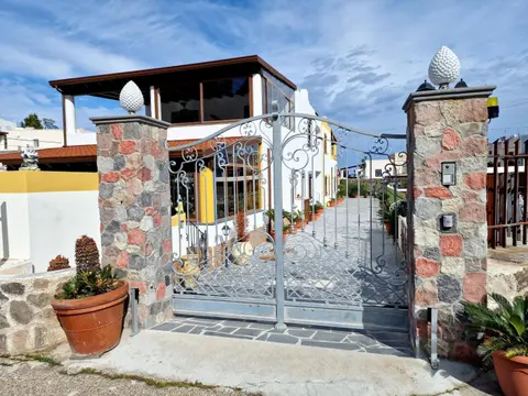 Rosa's house