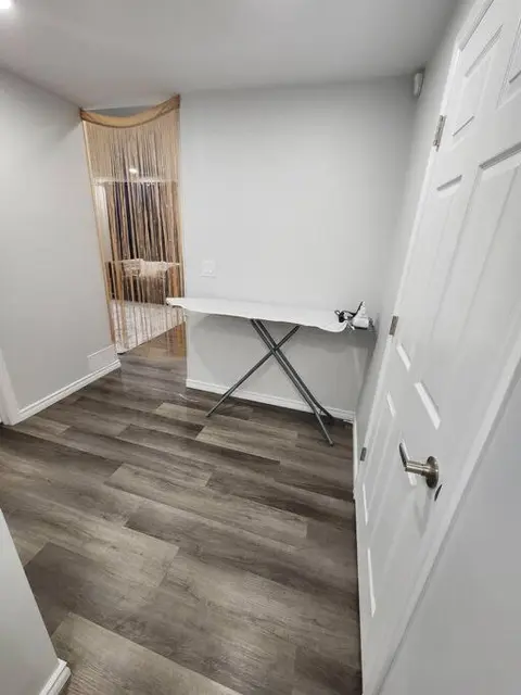 Cozy one bedroom in Airdrie