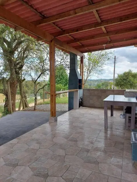 Casa inteira em chácara, 20 min centro.