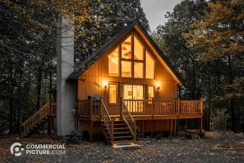A-Frame Ski Hike Hot Tub Firepit